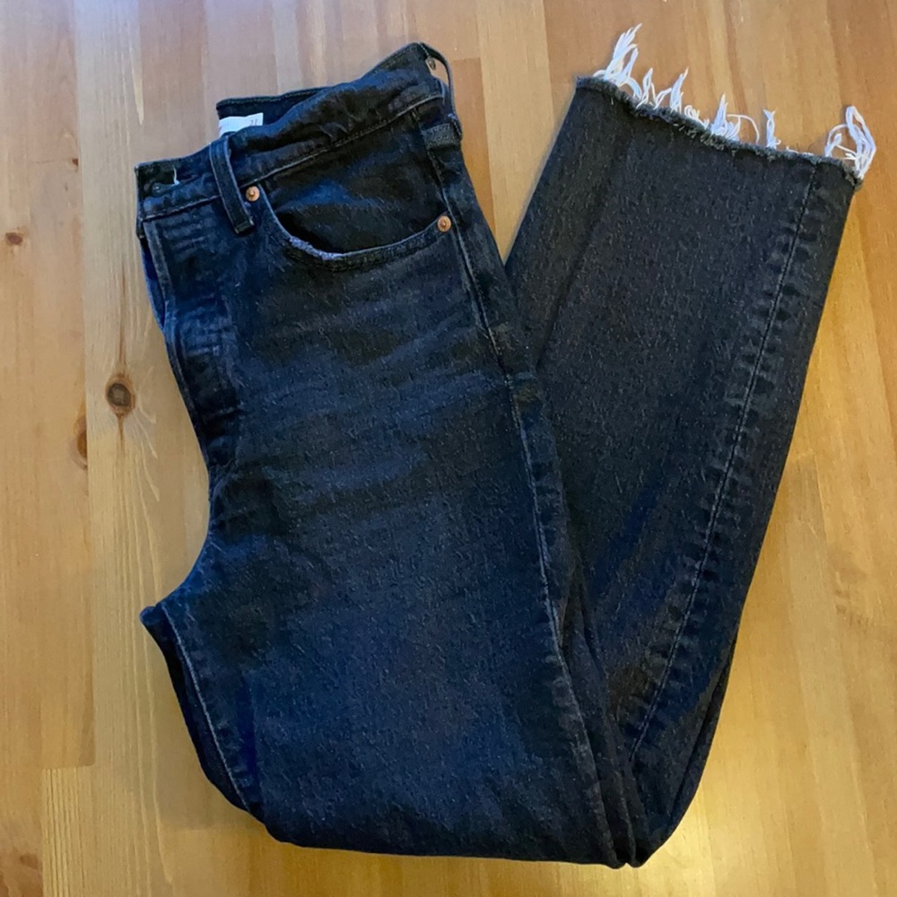 Sold Levi’s Ribcage Straight Jean